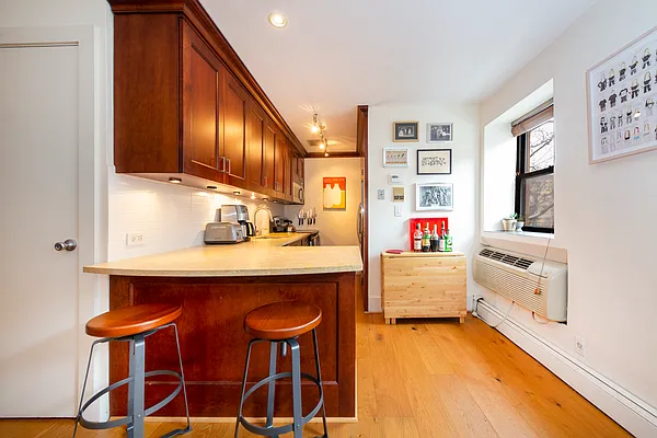 Sold by Compass | media 5