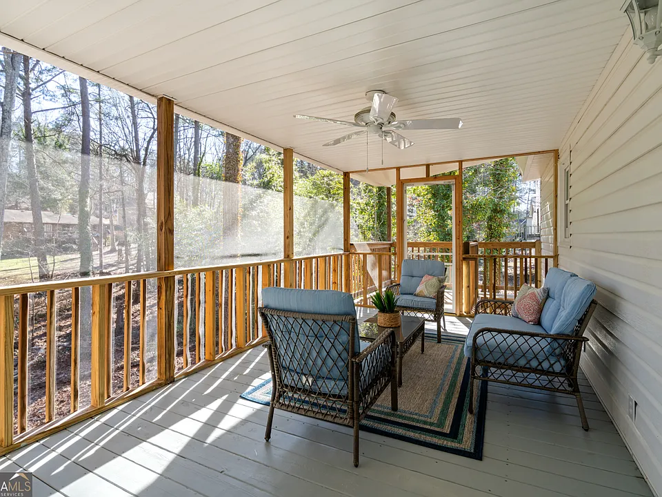 17 Rock Crest Cir SE