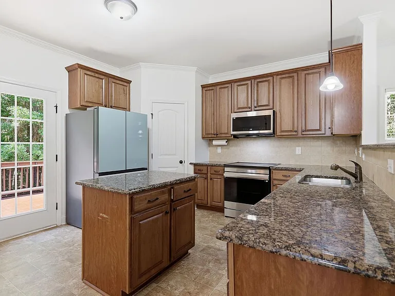 80 Valor Cir — Photo 12
