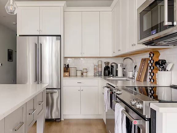 5th image of 141 West St #309