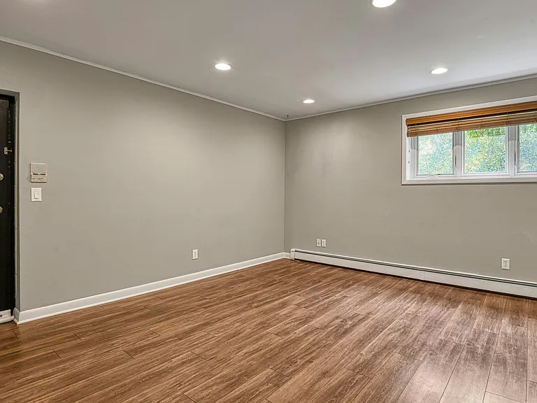 31 Home Pl #1 — Photo 24