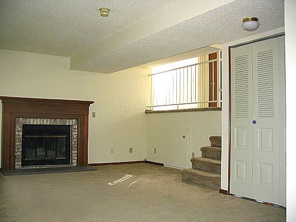 2nd image of 710 Gooseberry Ct