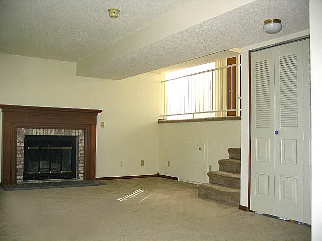 710 Gooseberry Ct — Photo 2