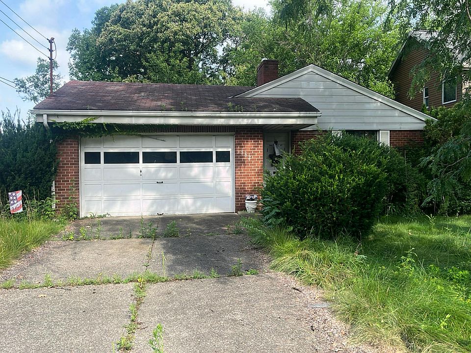 1st image of 562 Thomas St