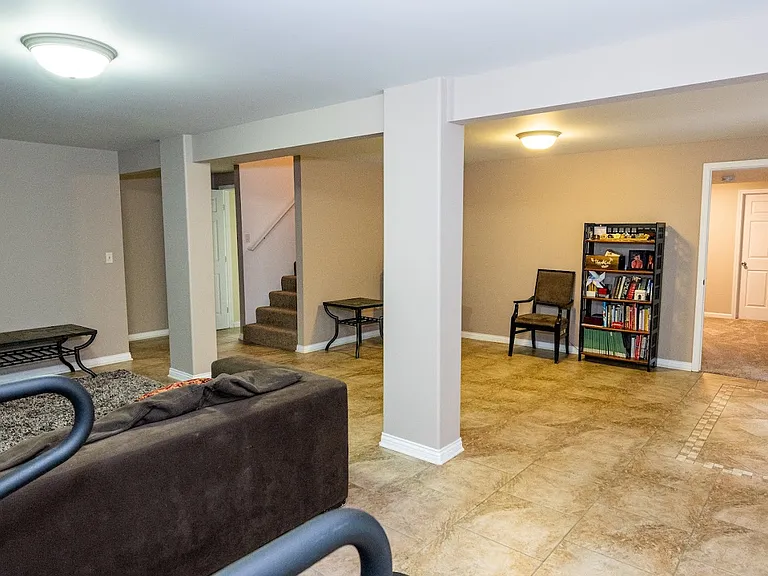2607 Stonemill Dr — Photo 13