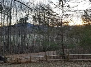 3529 Volunteer Rd, Pinnacle, NC 27043