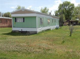 933 E 2nd Ave N, Columbus, MT 59019