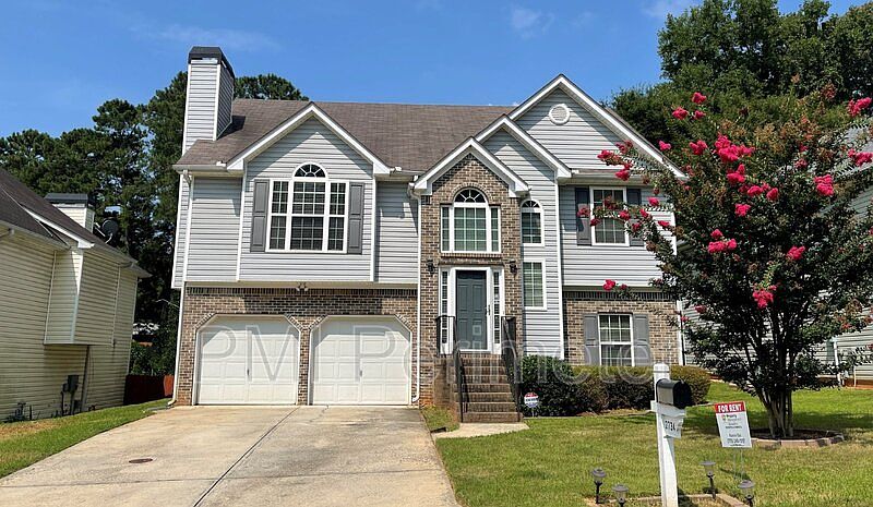 1st image of 2734 Trellis Oaks Dr SW
