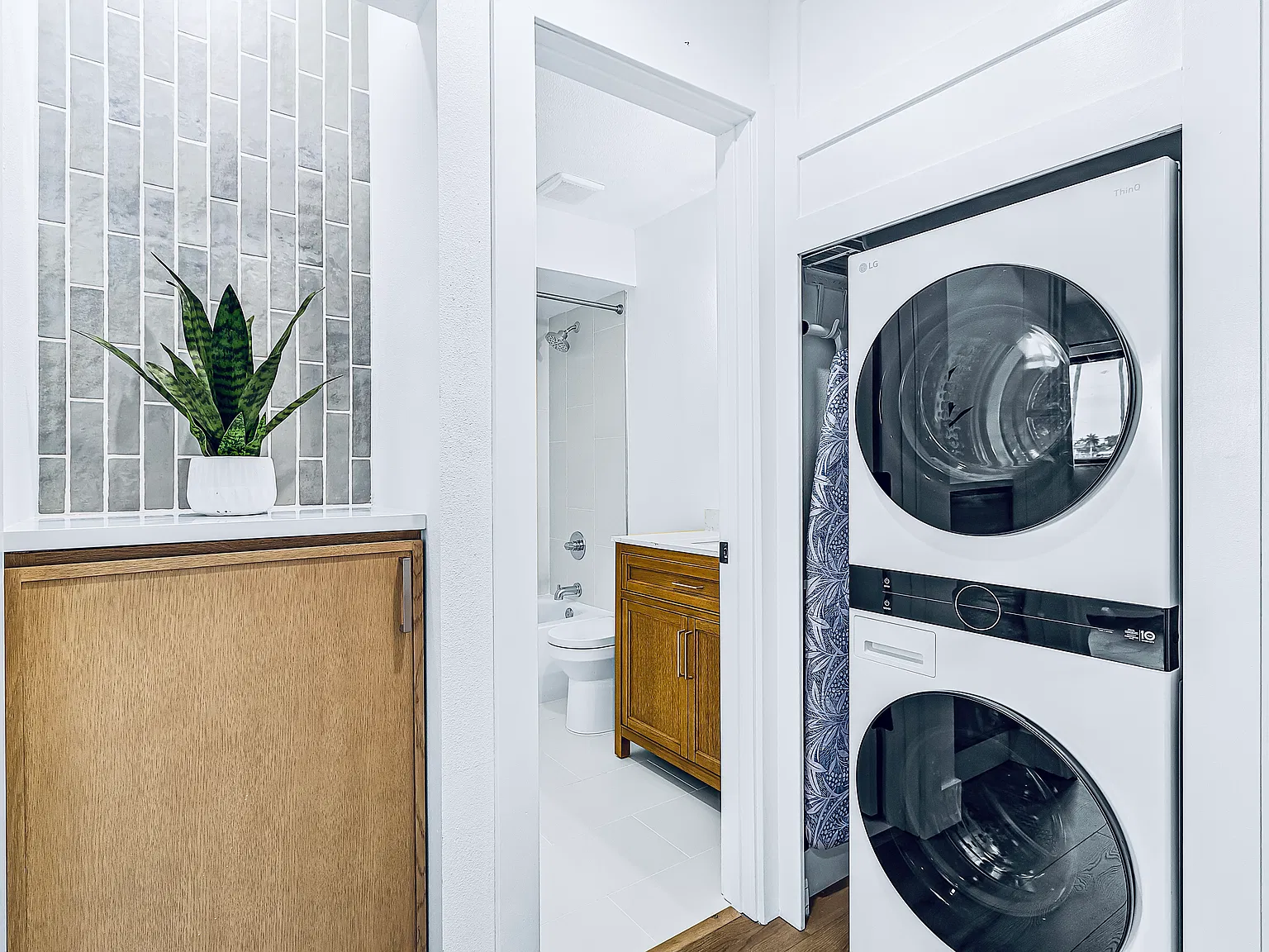 2 bed, 840 sqft, $1,700 — Photo 4