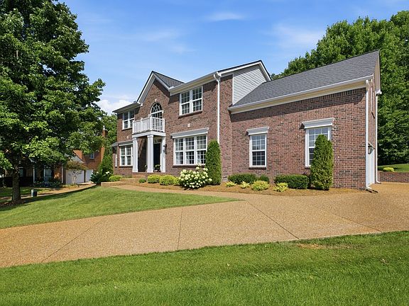 4th image of 9837 Albemarle Ln
