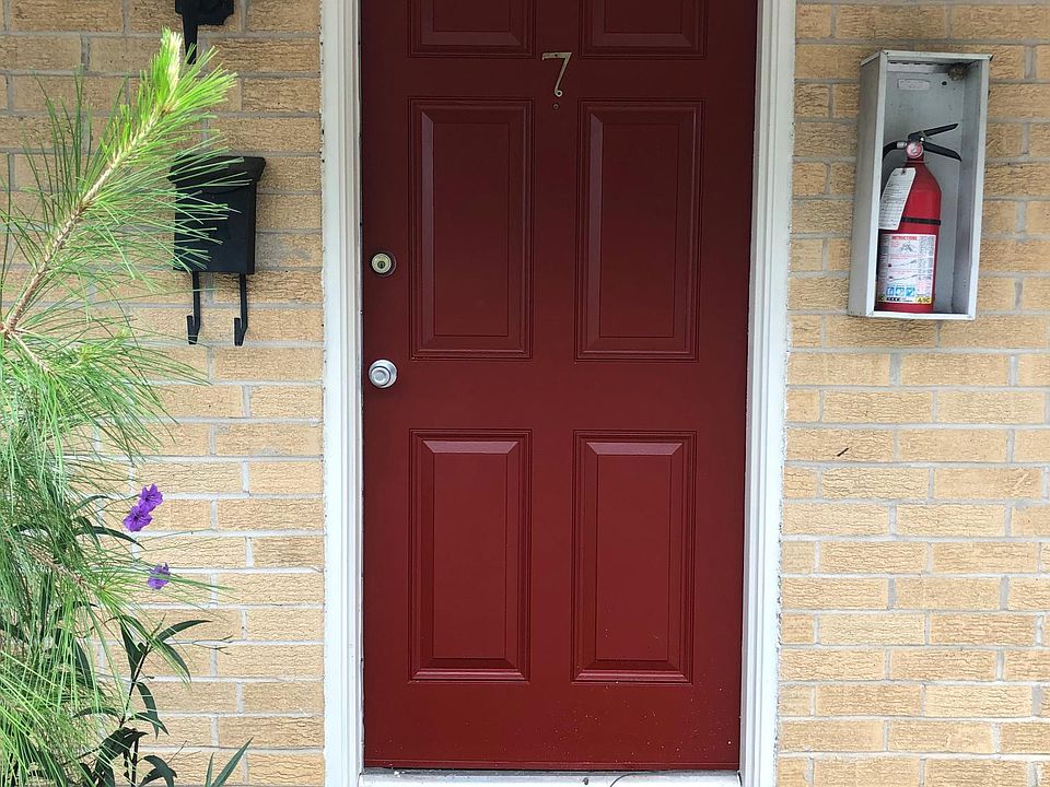 1st image of 2640 W Pensacola St #7