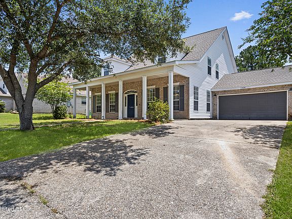 2nd image of 11850 Summerhaven Cir