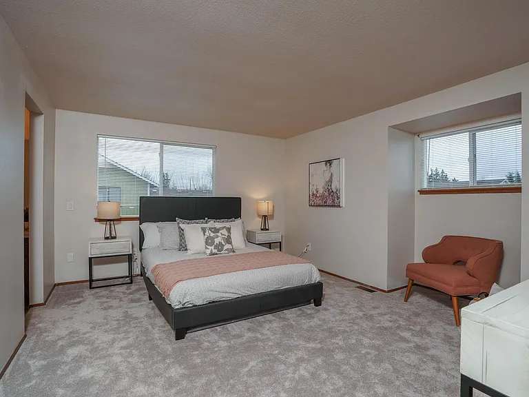 11304 SE 215th St — Photo 12
