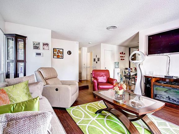 3rd image of 2439 Paradise Village Way #0