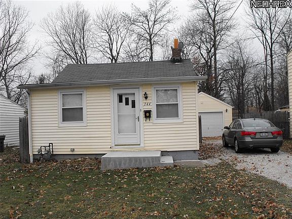 2nd image of 744 E 345th St