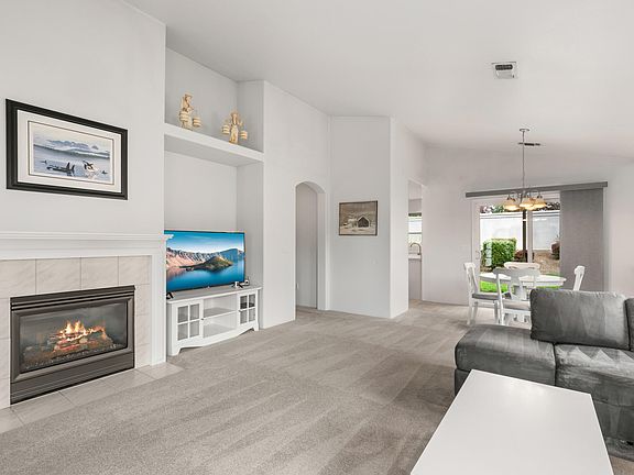 4th image of 622 Fernwood Dr