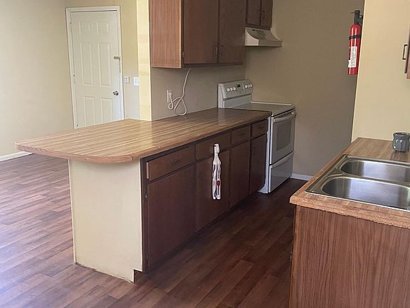 Living room/kitchen