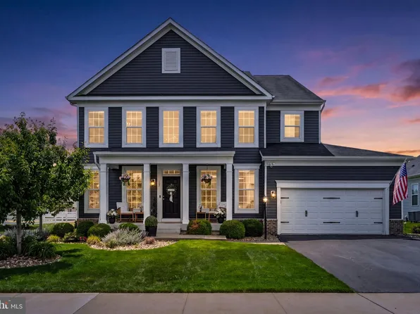 102 Blackford Dr, Stephenson, VA 22656