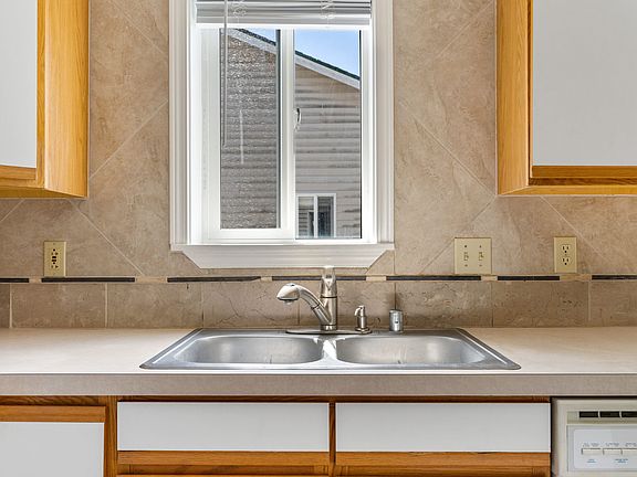 4th image of 1220 Fern St SW #5