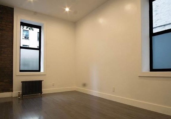 3rd image of 543 E 21st St #E
