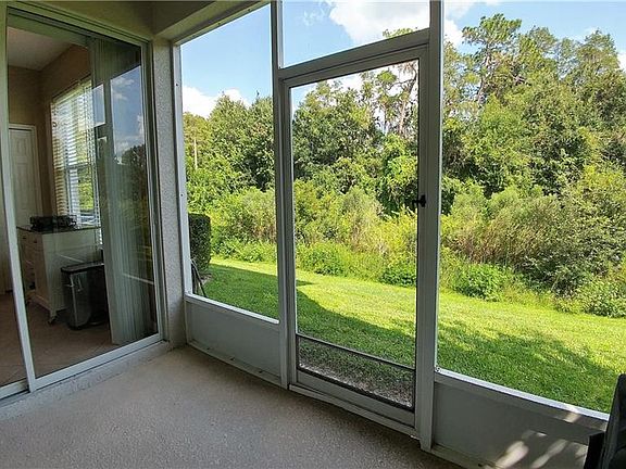 4th image of 2120 Park Crescent Dr