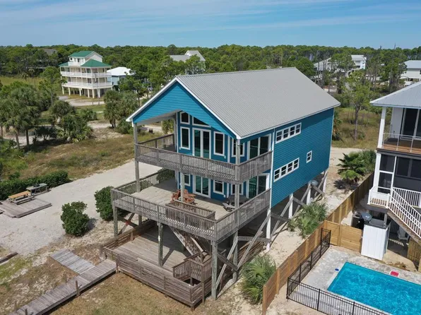 172 Louisiana Ln, Port Saint Joe, FL 32456