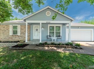 2325 Longmont Dr, O'Fallon, MO 63368