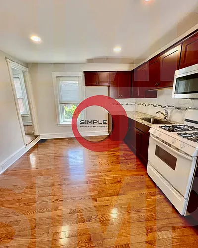 260 Walnut St Photo 1