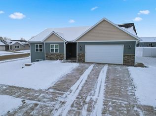 2148 Cambridge Court, Reedsburg, WI 53959