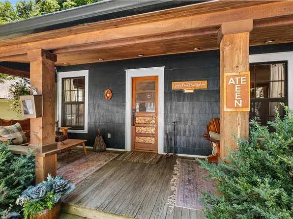 18 Pine St, Eureka Springs, AR 72632