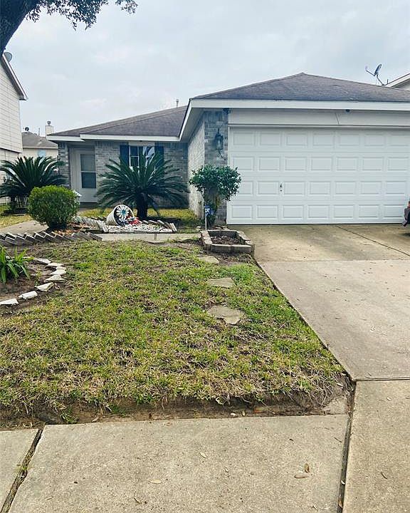 1st image of 21123 Scenic Bluff Ln