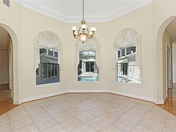 3rd image of 9220 Cromwell Gardens Ct
