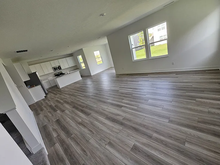 7516 Fallsworth Dr — Photo 9