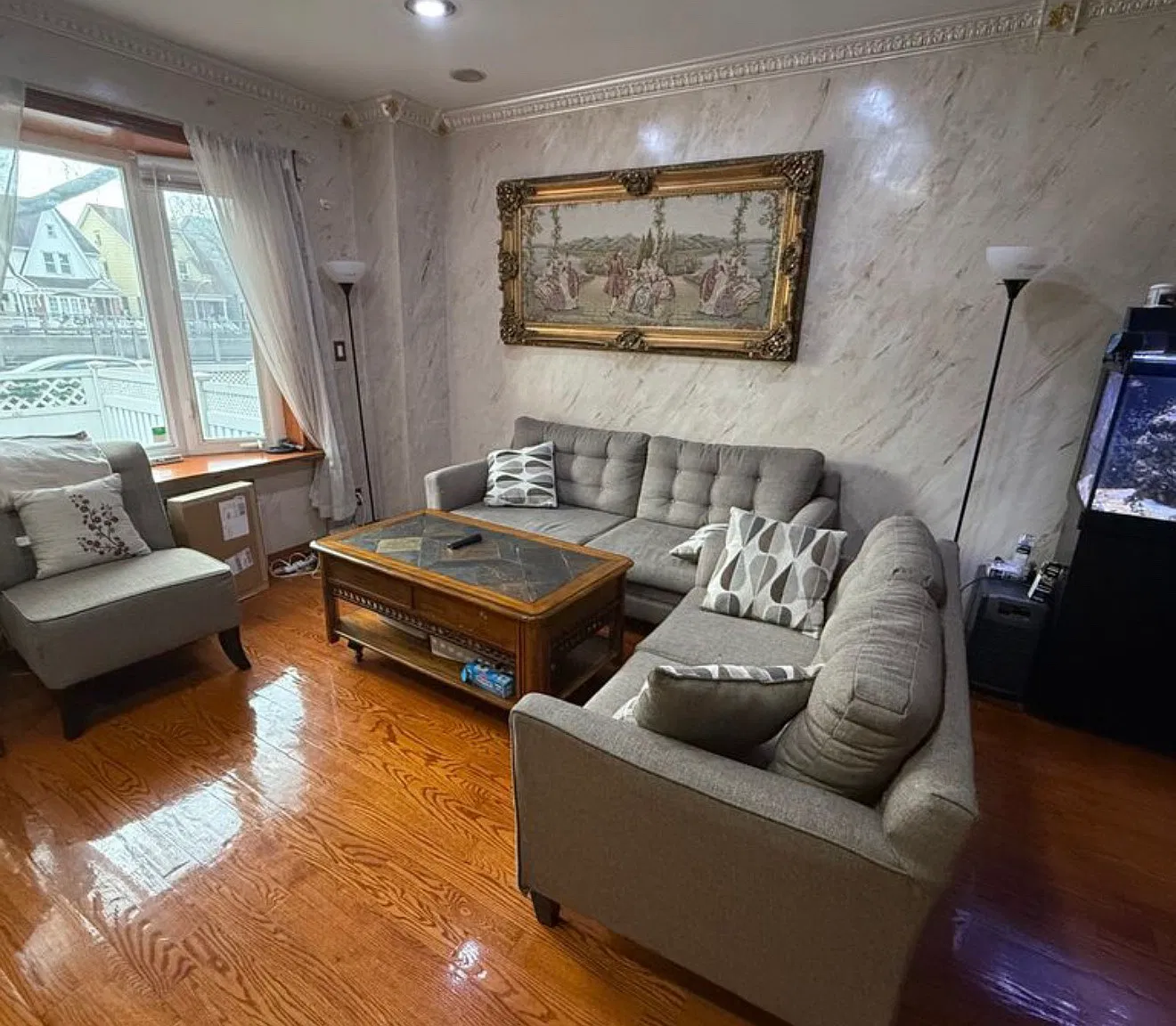 3 bed, 1.5 bath, 1760 sqft, $4,299 — Photo 4