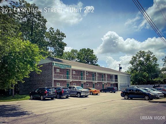 5th image of 861 E High St Unit 202