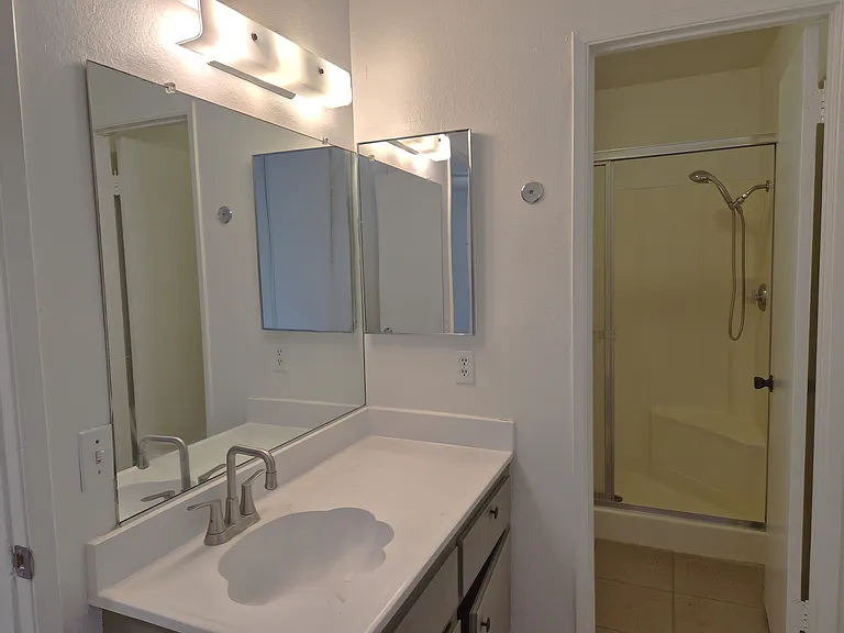 8732 Lomita Dr #C — Photo 11