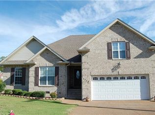 1172 Rock Ledge Pass, Gallatin, TN 37066
