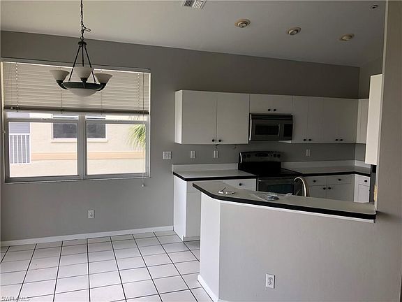 4th image of 7709 Gardner Dr Unit 203