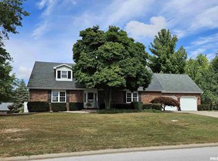 4301 Abbey Rdg, Quincy, IL 62305
