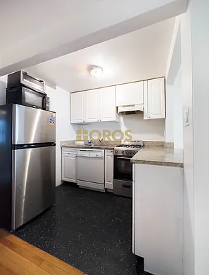 Rented by City Connections Realty | media 15