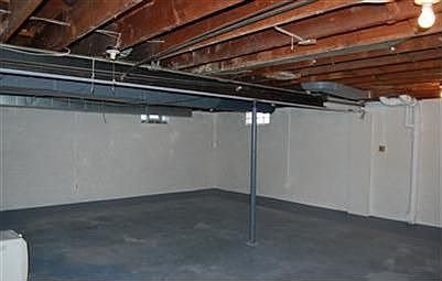3rd image of 592 Breetz Dr