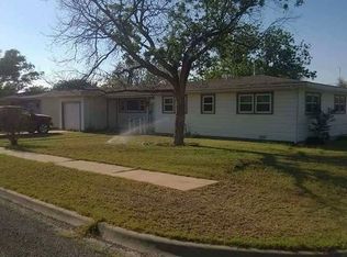 401 33rd St, Snyder, TX 79549