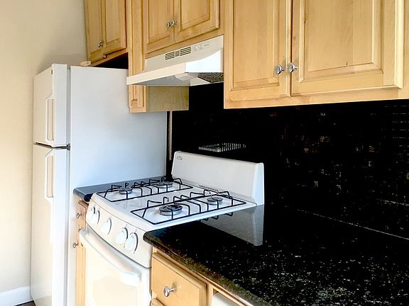 4th image of 150 Degraw St