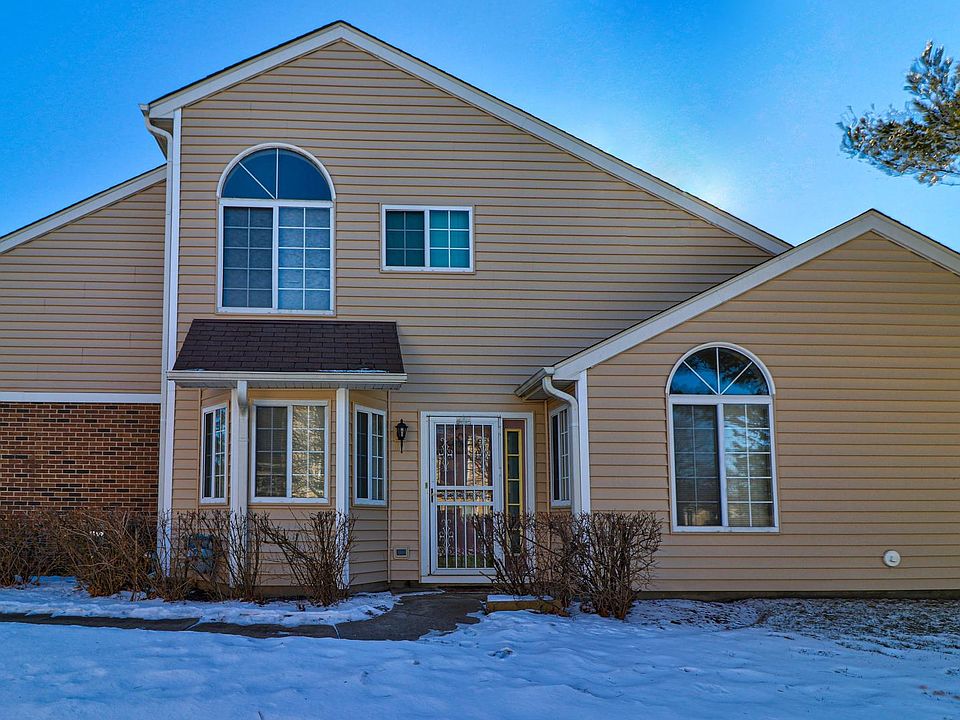 1st image of 464 Canterbury Dr #11A-1