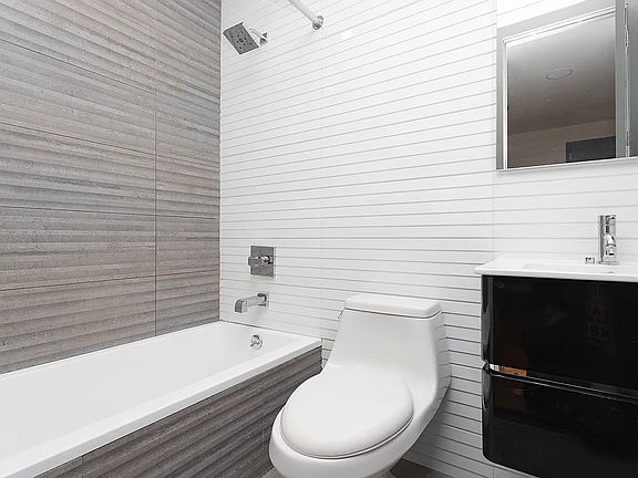 3rd image of 1303 Greene Ave #4L