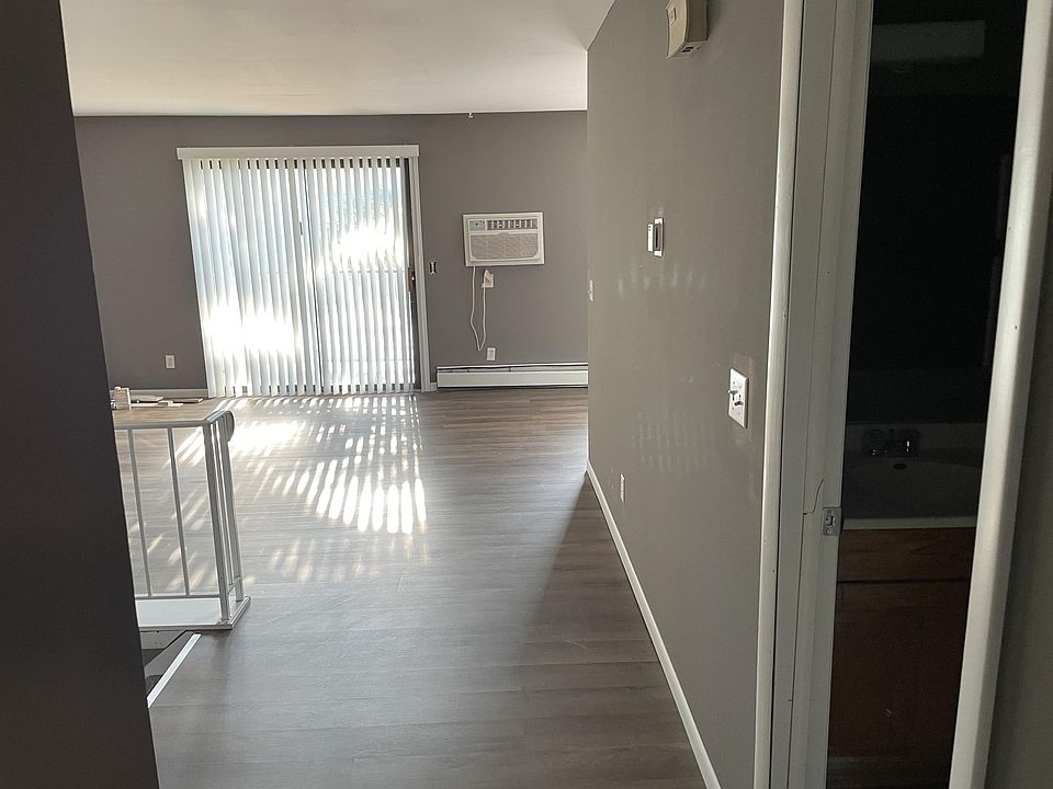 542 136th Ave 2 Apartments Holland, MI Zillow