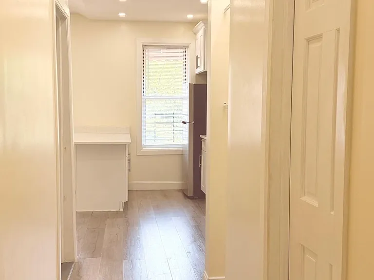 211 Nichols Ave #2 — Photo 6