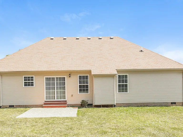 4028 Kristen St — Photo 17