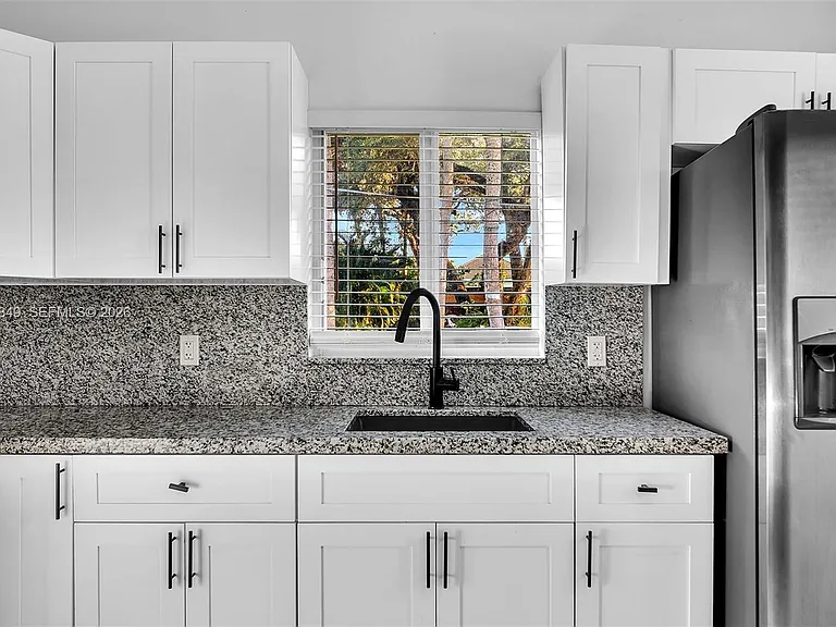 1550 SW 23rd Ct #A — Photo 13
