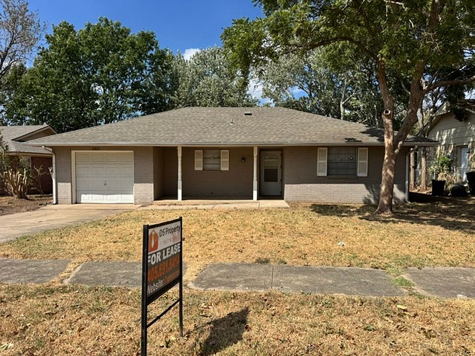 1st image of 2021 Elmhurst Dr